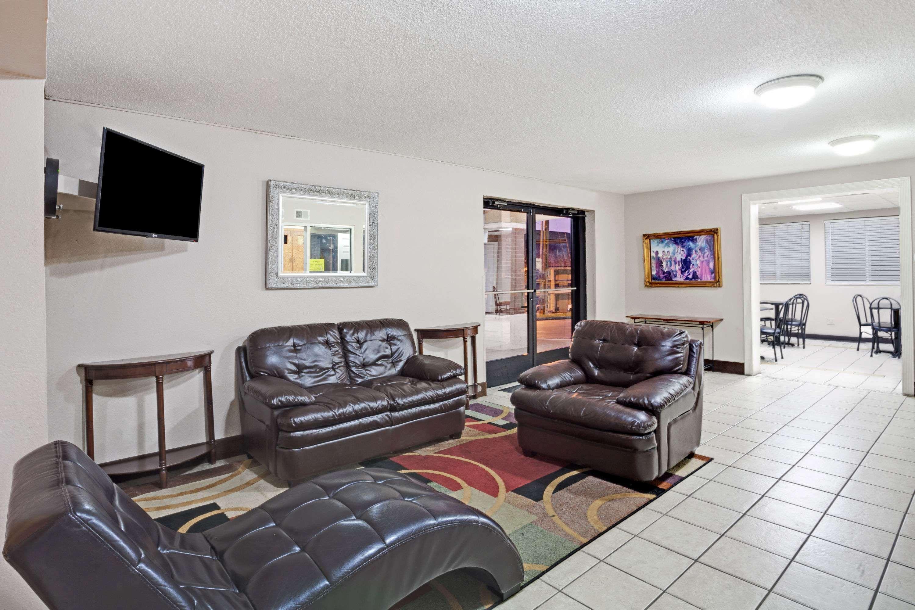 Super 8 By Wyndham Nashville/ Dntn/ Opryland Area Luaran gambar