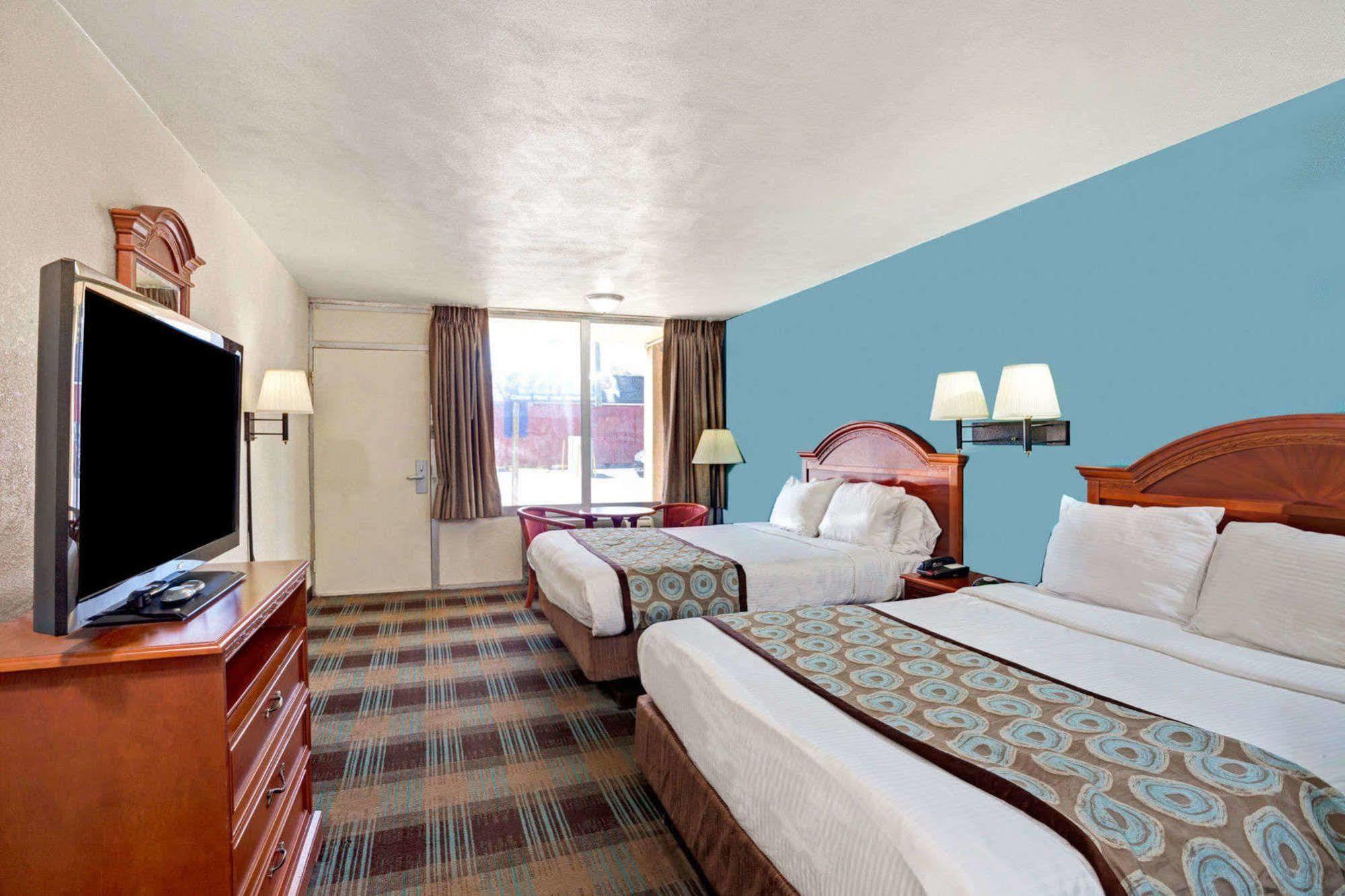Super 8 By Wyndham Nashville/ Dntn/ Opryland Area Luaran gambar